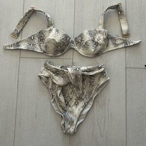 Montce Set